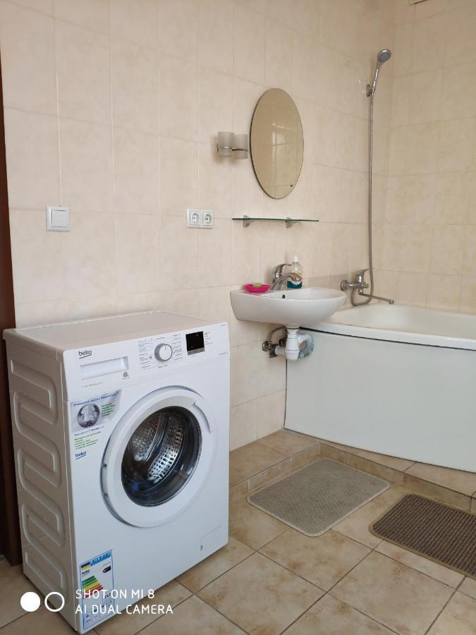 Apartments Domovik Просторная Квартира С Видом На Горы ムカチェヴォ エクステリア 写真